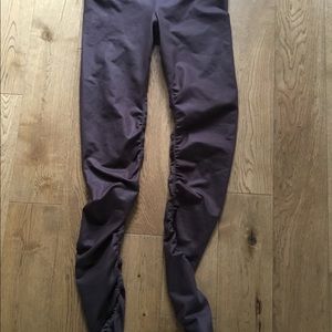 Alo Yoga Brown Leggings